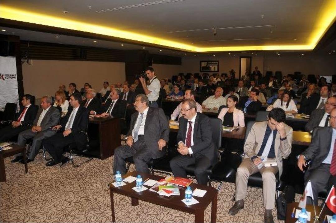 T&uuml;rkiye&rsquo;de Rekabet Ortamı Ve S&uuml;rd&uuml;r&uuml;lebilirliği Toplantısı