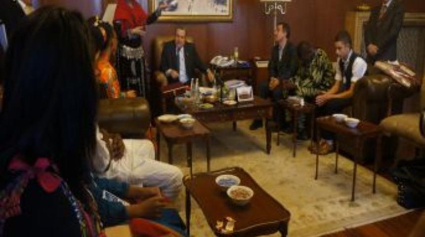 Bakan G&uuml;ler: T&uuml;rk&ccedil;eye Katkı Sağlamak D&uuml;nya Barışına Katkı Sağlamakla Eşdeğer