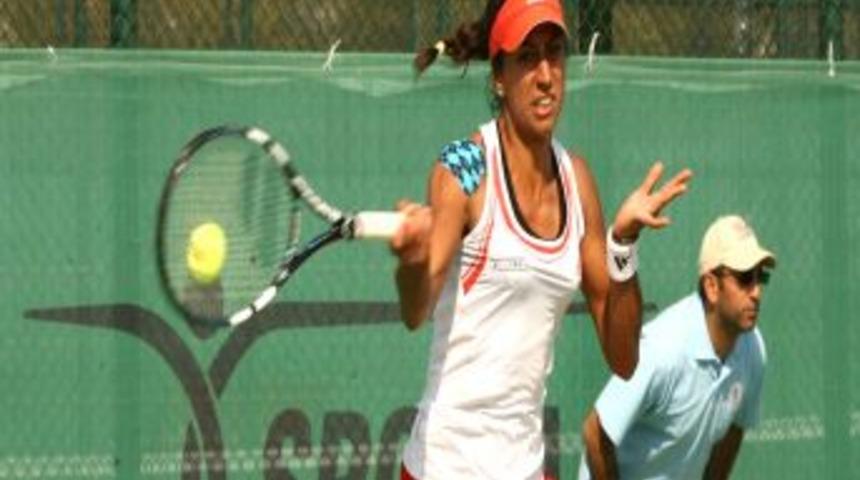 &Ccedil;ağla B&uuml;y&uuml;kak&ccedil;ay, Ağrı&rsquo;da Son Sekize Kaldı