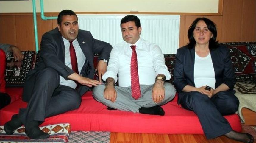 Bdp Genel Başkanı Demirtaş: "yavuz Sultan Selim K&ouml;pr&uuml;s&uuml; Adından Vazge&ccedil;ilmeli"