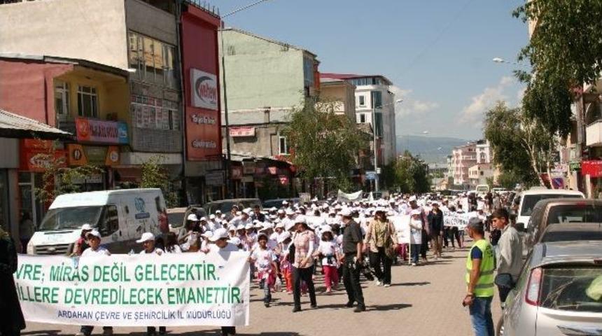 Ardahan'da D&uuml;nya &Ccedil;evre G&uuml;n&uuml; Y&uuml;r&uuml;y&uuml;ş&uuml;