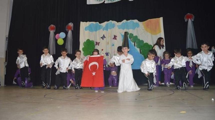 Acıpayam Kız Teknik Ve Meslek Lisesi Yıl Sonu G&ouml;sterisi D&uuml;zenledi