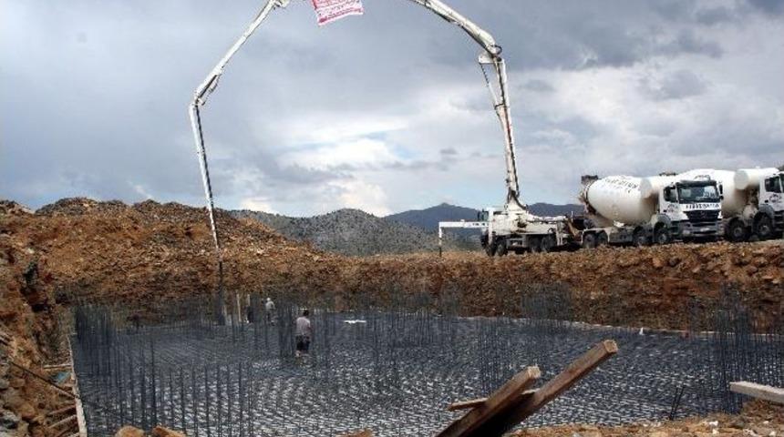 Sincik&rsquo;te İmam Hatip Ortaokulu&rsquo;nun Temeli Atıldı