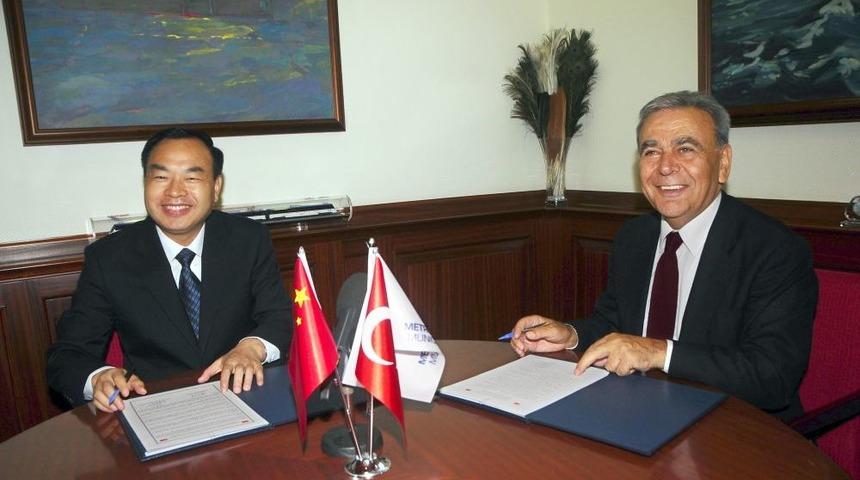 &Ccedil;in&rsquo;in Wuhan Şehri Ile İzmir Kardeş Oldu