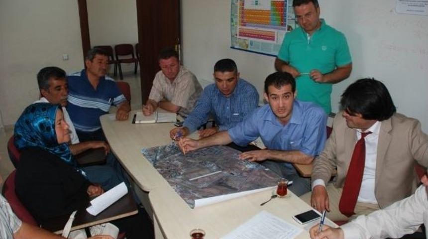 Melikgazi'de Muhtarlar Toplantısı S&uuml;r&uuml;yor