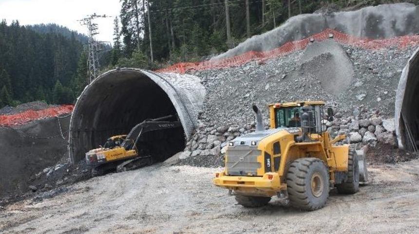 Ilgaz T&uuml;neli Yapım &Ccedil;alışmaları Aralıksız Şekilde Devam Ediyor