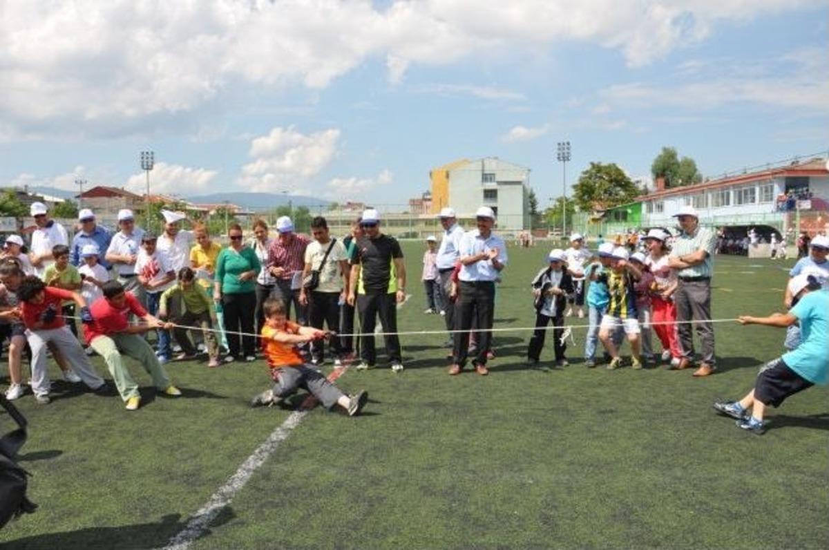 D&uuml;zce Nurettin Zafer&rsquo;de Oyun Zamanı