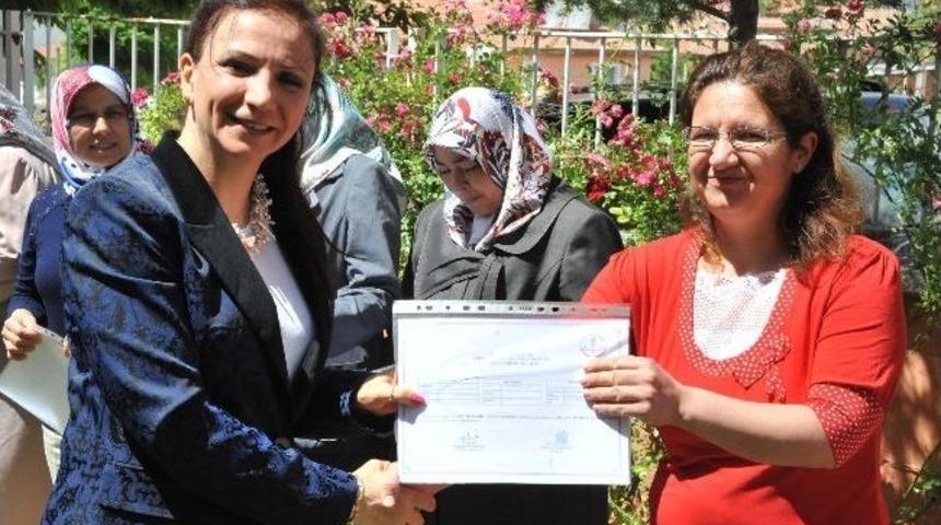 Ulubey Halk Eğitim Merkezi Yıl Sonu Sergisi A&ccedil;tı