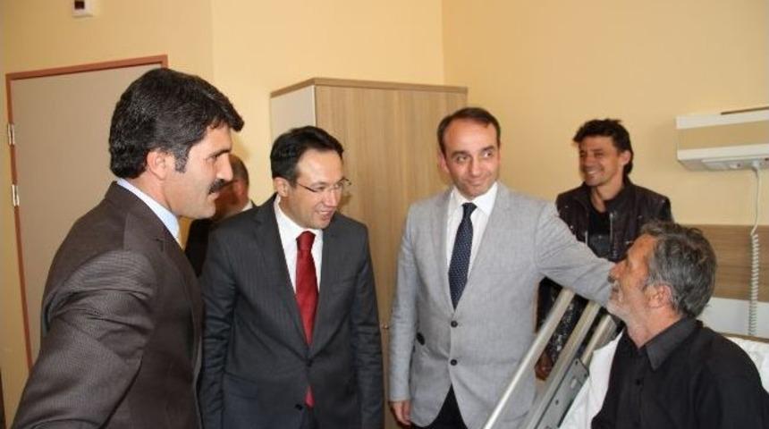 Vali Akdemir&rsquo;den Hastane Ziyareti