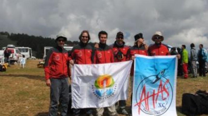 Ahas Madalya Peşinde