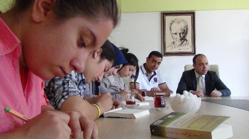 'hızlı Kitap Okuma Programı' &Ouml;ğrencilerinden Kaymakam Yırık'a Ziyaret