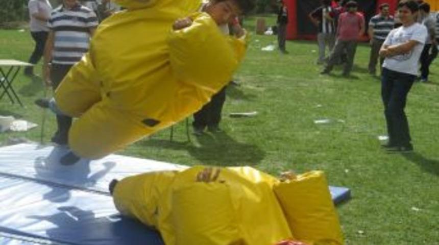 Gen&ccedil; Kamp&uuml;s Akademisi Bahar Şenliği D&uuml;zenledi