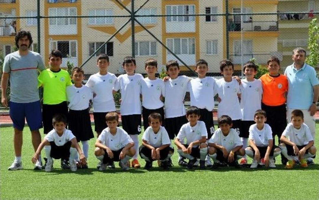 U11 Liginde Bergama Ve Fo&ccedil;a Galip