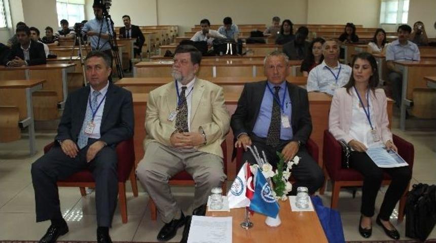 Konya'da Uluslararası Bilişim Konferansı Başladı