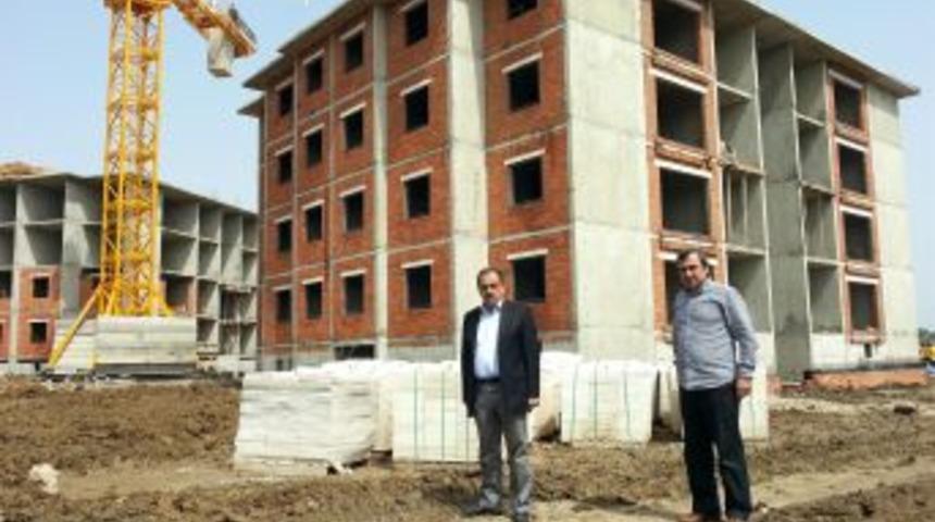 TOKİ, Akyazı'da &Ouml;rnek Daireyi Konut Alacakların Beğenisine Sundu