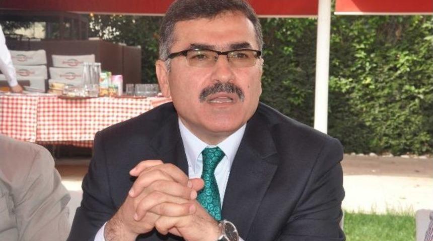 Balıkesir Valisi Ahmet Turhan Polisin Gazlı M&uuml;dahalesini Değerlendirdi