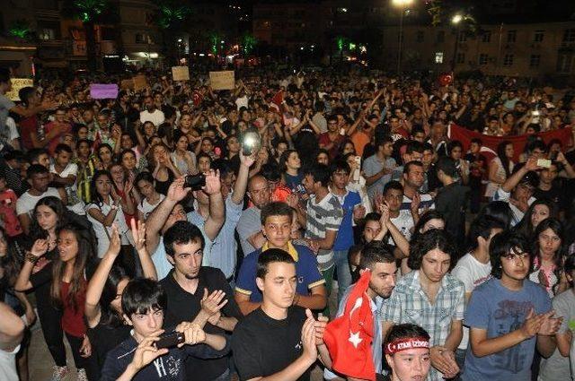 Gezi Parkı’na Bir Destek De Menemen’den