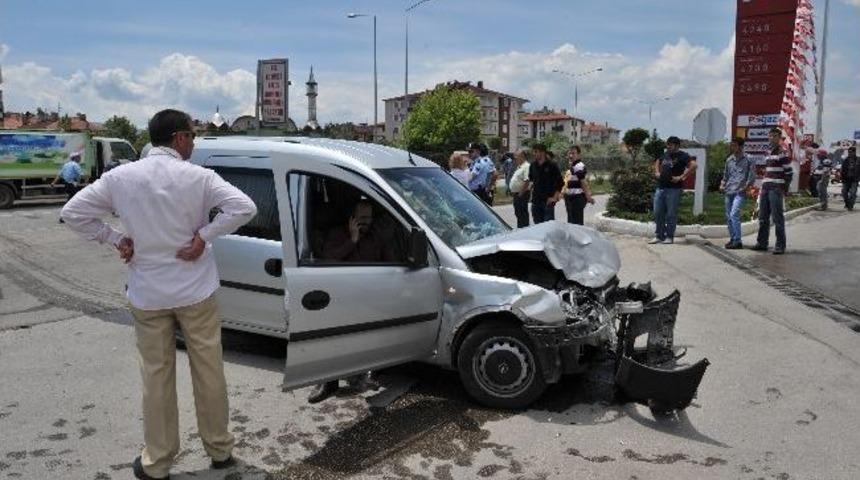 Bolu&rsquo;da Trafik Kazası: 4 Yaralı
