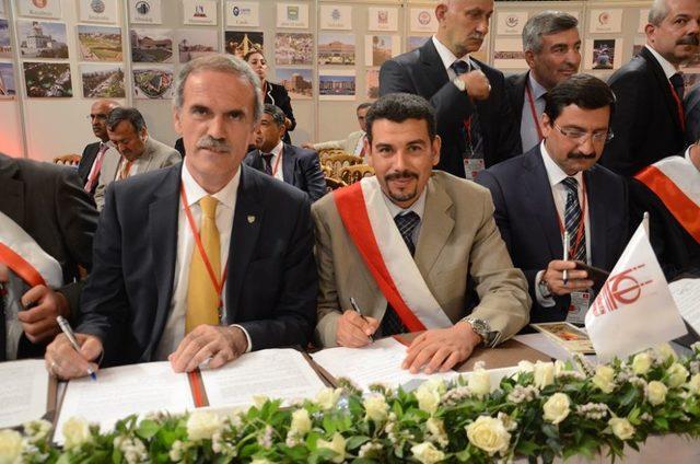 Bursa ya Tunus tan Kardeş Geldi 3