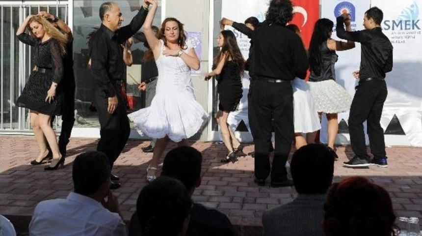 Asmek &Ouml;ğrencilerinden Sergi A&ccedil;ılışı