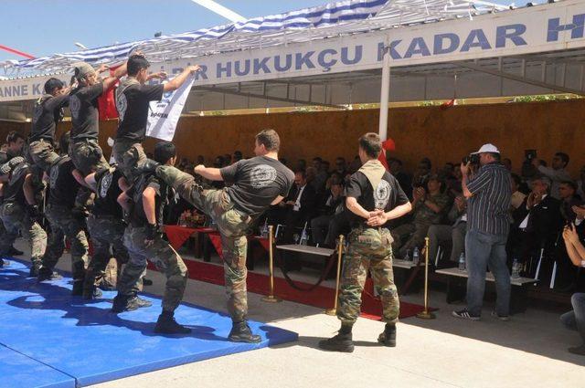 Siirt PMYO'da Mezuniyet Heyecanı