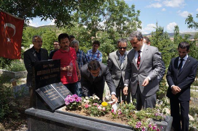Şair Abdurrahim Karakoç Kabri Başında Anıldı 1