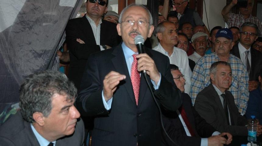 Kılı&ccedil;daroğlu, &lsquo;Başbakan Kemal&rsquo; Sloganı Atan Kalabalığa Sandığı Işaret Etti