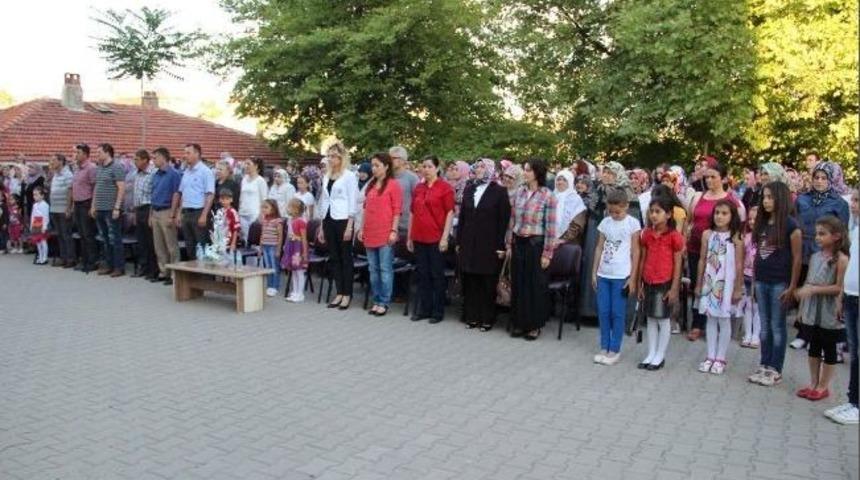 &Ccedil;an &Ouml;zer İlkokulu, 52 Mezun Verdi