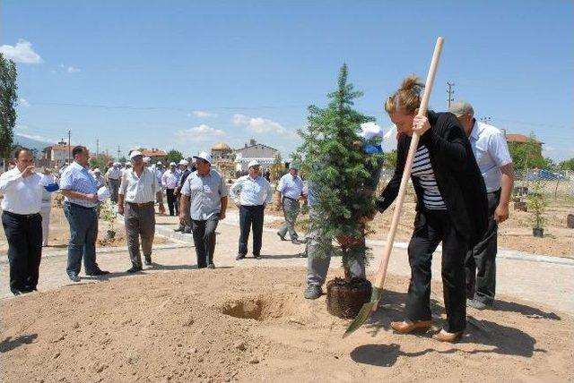 Bolvadin'de Gezi Parkı Törenle Açıldı