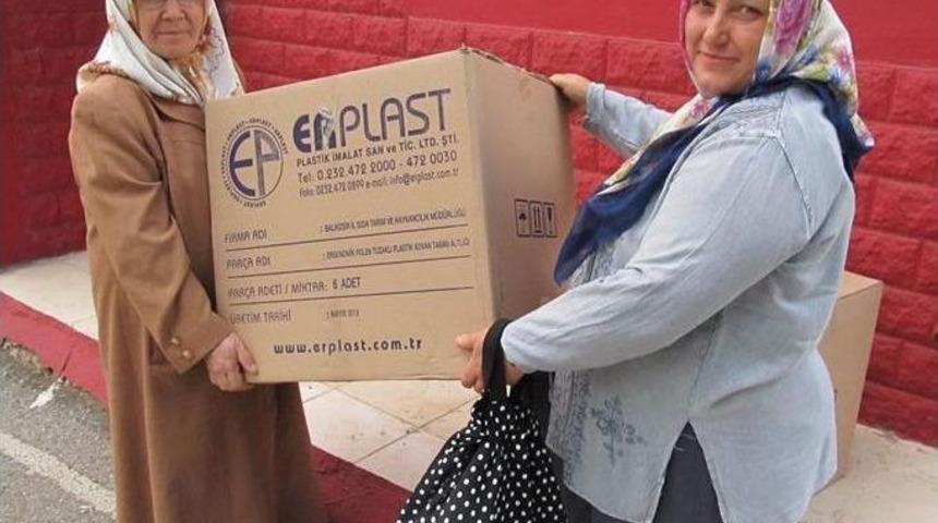 Destek Amacıyla Arı Kovanı Taban Altlığı Hediye Edildi
