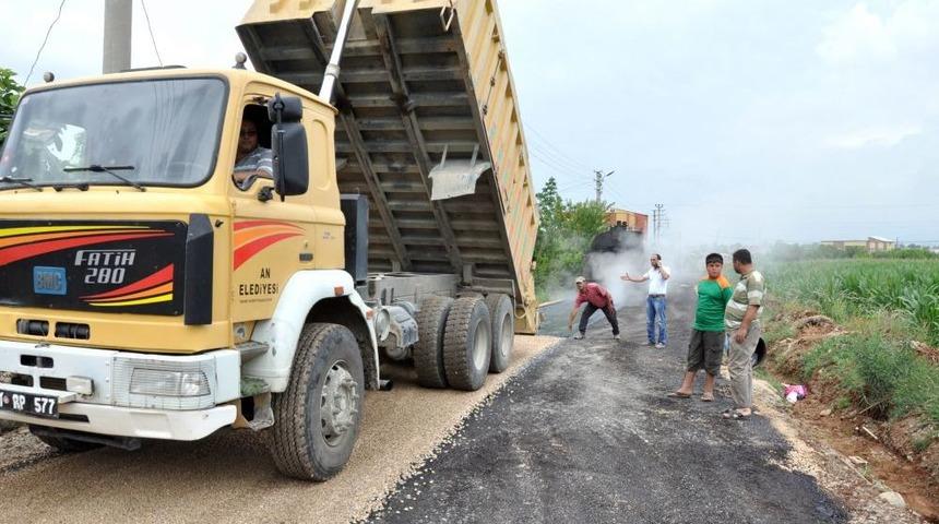 Kozan&rsquo;da Asfalt &Ccedil;alışmaları S&uuml;r&uuml;yor