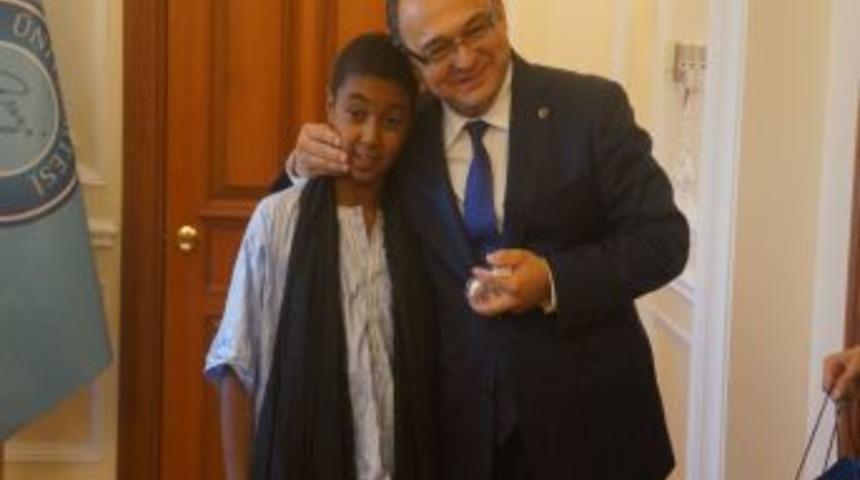 Gazi Rekt&ouml;r&uuml; B&uuml;y&uuml;kberber: T&uuml;rk&ccedil;e Olimpiyatları&rsquo;nı G&ouml;zyaşları I&ccedil;inde Izliyoruz