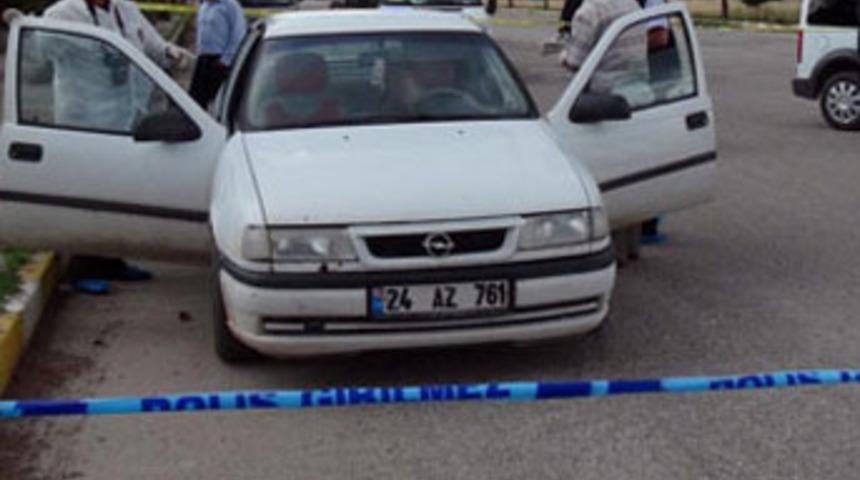 Otomobilde intihar etti