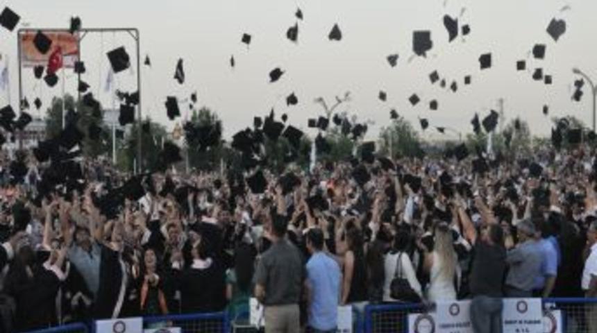 70&rsquo;li Yıllardaki &Uuml;niversite Hayalini 62 Yaşında Ger&ccedil;eğe D&ouml;n&uuml;şt&uuml;rd&uuml;