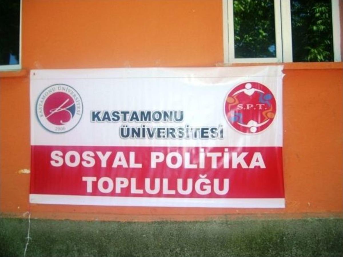 K&ouml;y Okuluna &Uuml;niversite &Ouml;ğrencilerinden Yardım