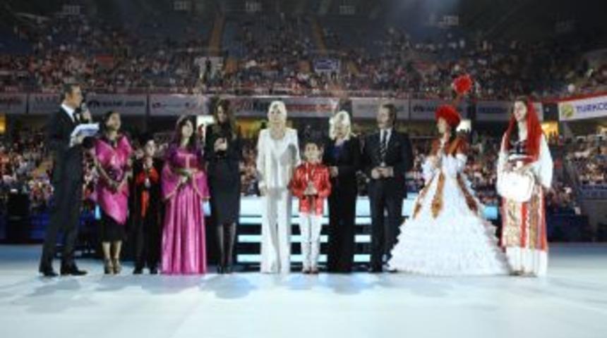 11. T&uuml;rk&ccedil;e Olimpiyatları Şarkı Yarışması&rsquo;nda Bulgaristanlı Martin Birinci Oldu