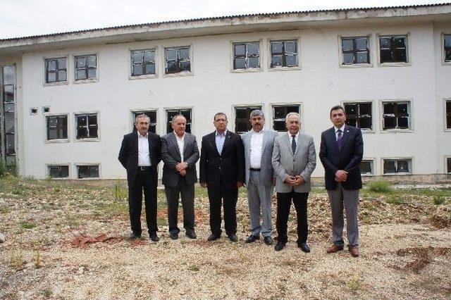 Eski Bakan Başesgioğlu, Havalimanını Gezdi 2