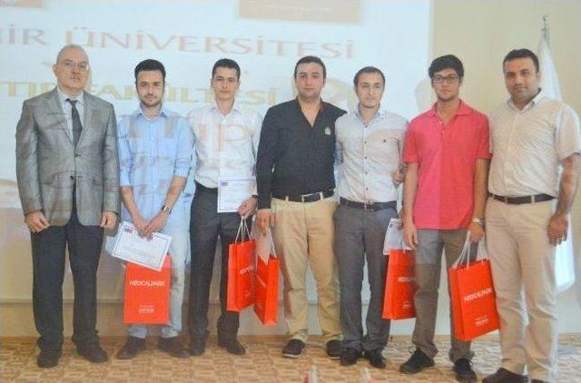 İzmir &Uuml;niversitesi Tıp Fak&uuml;ltesi&rsquo;nde 1. &Ouml;ğrenci G&uuml;nleri Coşkusu 2