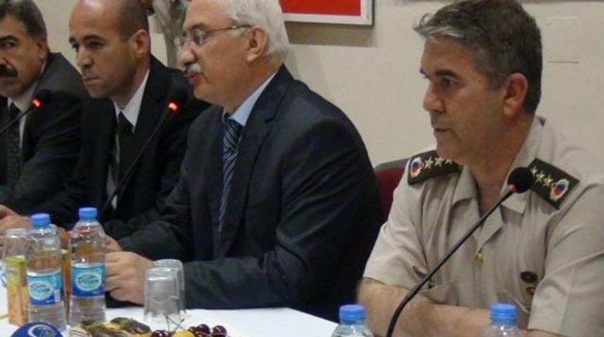 Bor'lu Muhtarlarla Değerlendirme Toplantısı