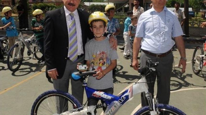 K&ouml;yde Bisiklet Sevinci