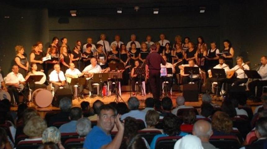 Didim&rsquo;de Cemevi Korosundan Halk M&uuml;ziği Konseri