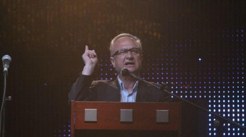 Bandırma Kuşcenneti Festivali S&uuml;r&uuml;yor