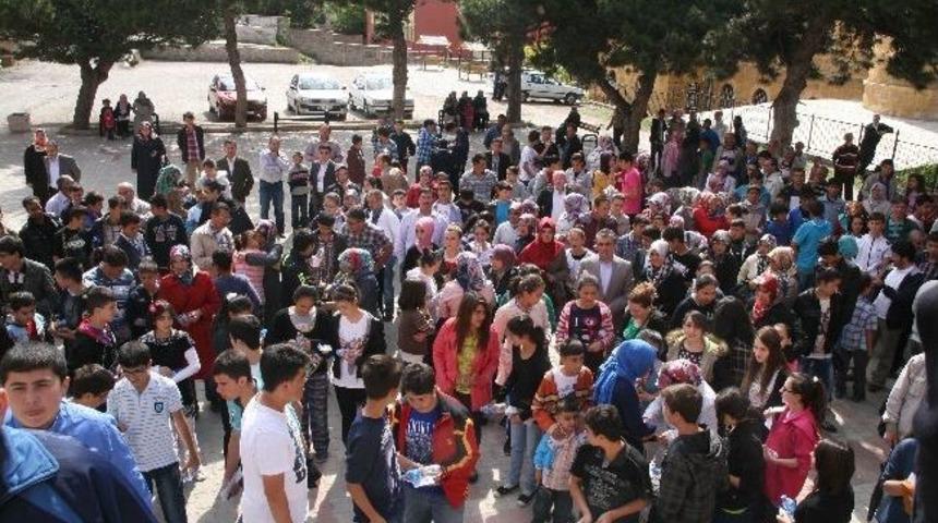 Yozgat&rsquo;ta Sbs Heyecanı Yaşayan &Ouml;ğrenciler, G&ouml;zyaşlarını Tutamadı