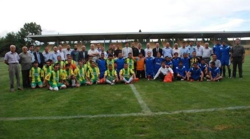 Mahkumların Final Ma&ccedil;ı &Ccedil;ekişmeli Ge&ccedil;ti