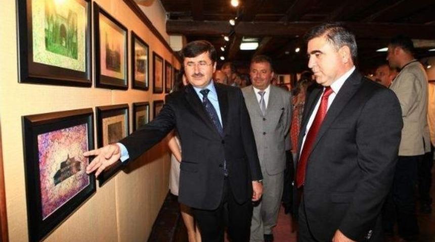 Vali İle Başkan Sergi A&ccedil;tı