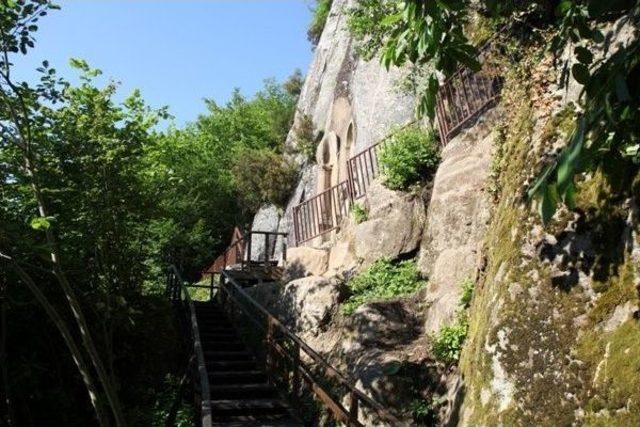 Kuş Kayası Peyzaj &Ccedil;alışmaları Tamamlandı 1