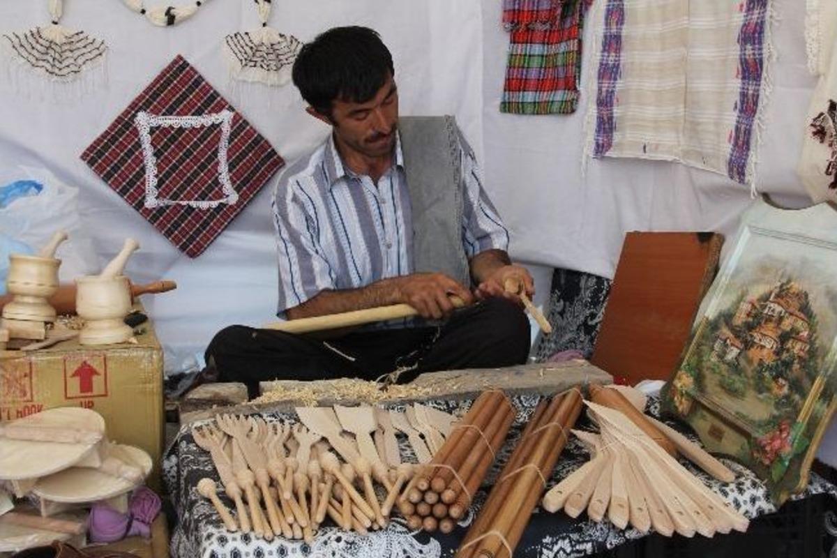 Babadan Kalan Kaşık Ustalığını Devam Ettirmek İstiyor