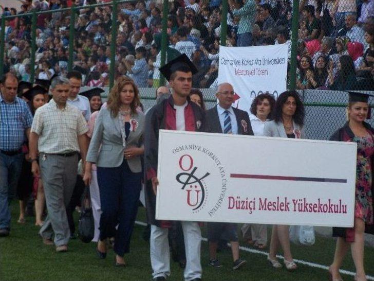 Korkut Ata Üniversitesi’nde Mezuniyet Coşkusu G2