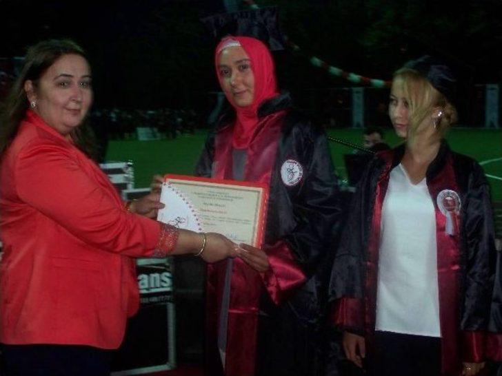 Korkut Ata Üniversitesi’nde Mezuniyet Coşkusu G5