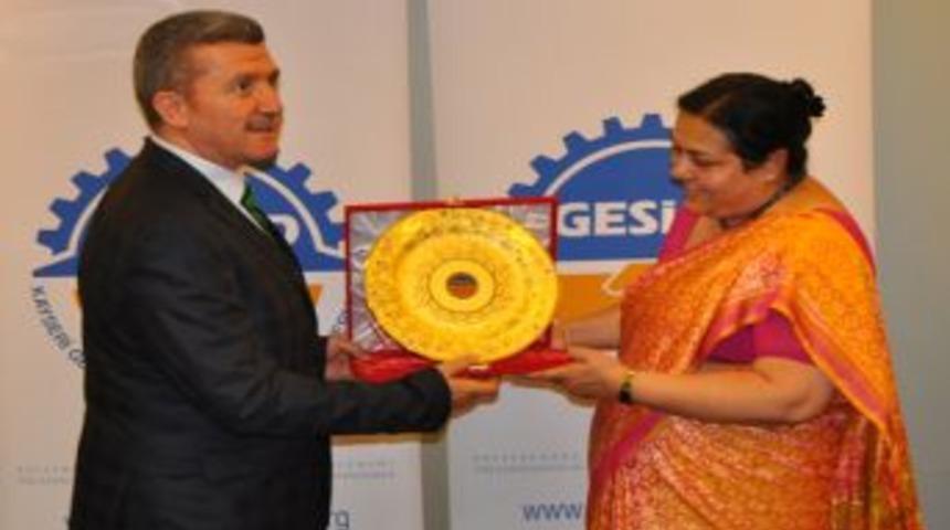 B&uuml;y&uuml;kel&ccedil;i, Hindistan&rsquo;da Mobilya &Uuml;retimi I&ccedil;in Kayserilileri Davet Etti